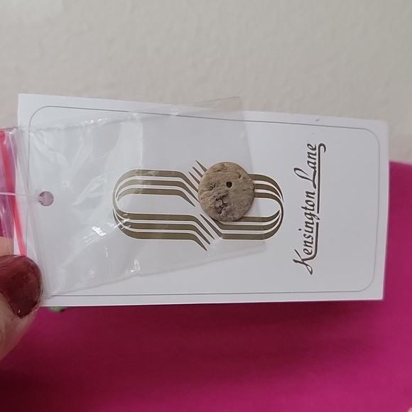 NWT Kensington Lane Pink Embroidered Short Sleeve Button Up Top L - Picture 5 of 14